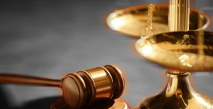 Bảo vệ quyền lợi cho nhiều khách hàng là các cá nhân và pháp nhân với các quốc tịch khác