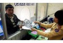 Sắp bỏ quy định xuất trình chứng minh thư khi đăng ký xe